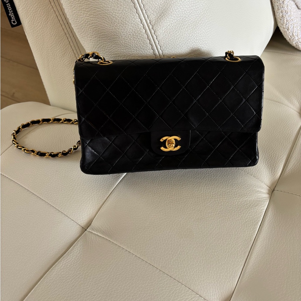 Vintage Chanel Classic Flap Black Lambskin Gold Tone 1 Series 1989-1991Authentic